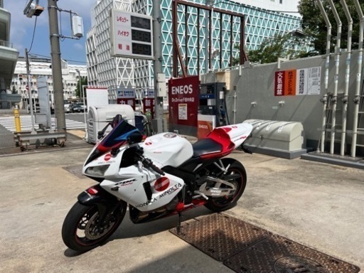 cbr600rr pc37 2006年式　リッターss、ハーレー、ストリートファイター、旧車(ゼファーなどなど)系交換希望