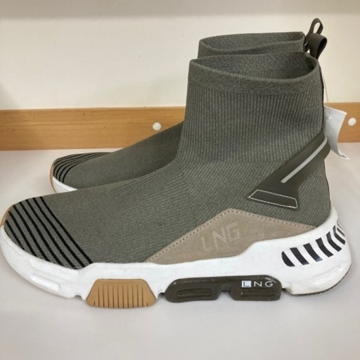【BY REUSE 霧島国分新町店 出張買取•見積完全無料¥0】LI-NING  ニットシューズ