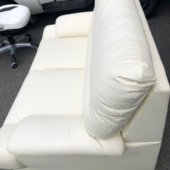 福岡市内配送無料 2人掛けソファ ホワイト色