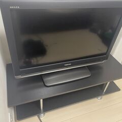 【32型 Toshiba REGZAテレビ・テレビ台のセット】
