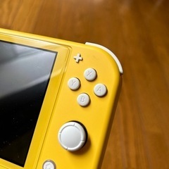 Nintendo SwitchLITE イエロー