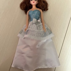 ジェニー人形とドレス3着