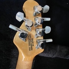 兵庫県　ERNIEBALL MUSICMAN AXIS  SUPER SPORTエレキギター