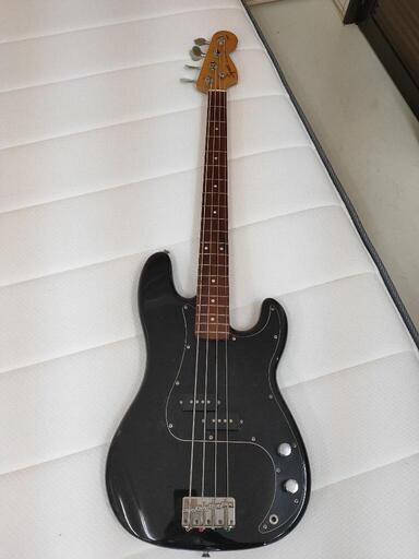かっこいい！Squier\r\nベース ¥8,000
