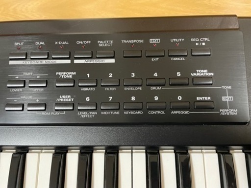 中古美品：Roland XP-10シンセサイザー　キーボード