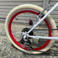 新品★未使用　ミニベロ　20インチ　シマノ6段ギア　ホワイトレッドリム