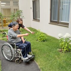 【介護職/賞与あり】有給消化実績100％/スキルアップ支援あり