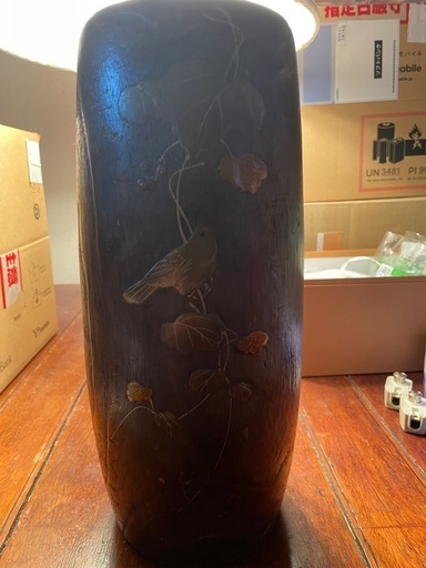 木製の花瓶
