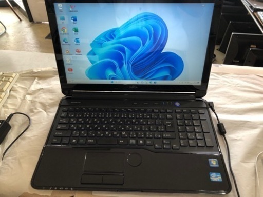 『整備済』中古パソコン　富士通　LIFEBOOK AH77/e 11 i7 8GB 256GB