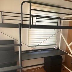 ロフトベッド　棚、引き出し、コンセント有り