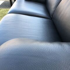 ▼値下げ▼2人掛けソファ 大塚家具 ラブソファ エルエス リュクス 革ブラック色  #R-887C 参考価格498,000円 ソファ そふぁ 💳自社配送時🌟代引き可💳※現金、クレジット、スマホ決済対応※【送料に設置込】