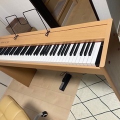電子ピアノ（中古）Roland F90 