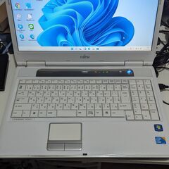 送料無料 保証付 日本製 紅色 高速SSD 軽量薄型13.3型ノートパソコン 