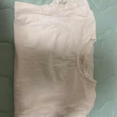 白シャツ