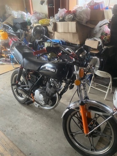 スズキ GN125