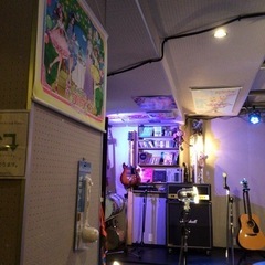今日、戸塚のライブハウスで気軽に歌い飲みましょう！