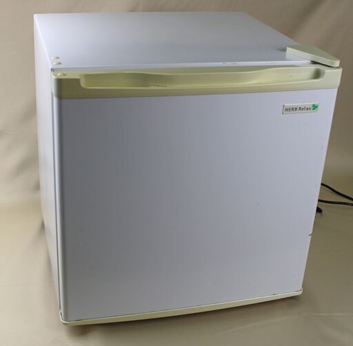 中古】2015年製 ヤマダ電機 ノンフロン 直冷式冷蔵庫 YRZ-C05B1(45L)を 中古】2015年製 ヤマダ電機 ノンフロン 直冷式冷蔵庫 YRZ-C05B1(45L)を