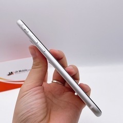 iPhone SE 第2世代 64GB SIM フリー【宅配可能】
