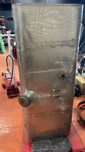 トラックの燃料タンク規制を総まとめ！燃料タンクの増設についても解説 |