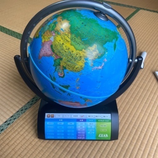 ドウシシャのしゃべる地球儀