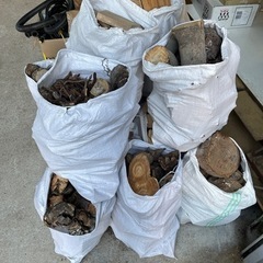 残7袋 薪に 端材 無垢材 広葉樹 針葉樹 無垢材 キャンプ