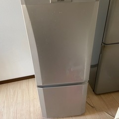冷蔵庫8