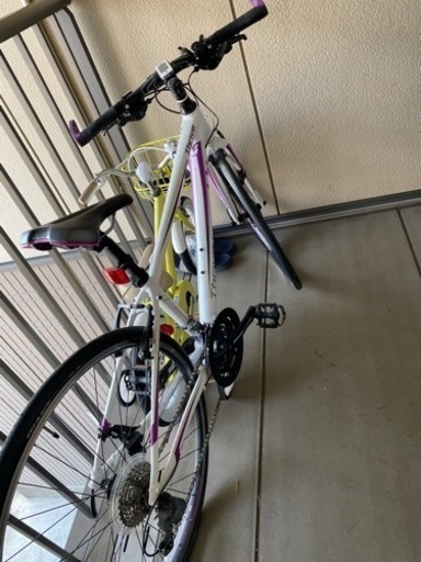 自転車　クロスバイク　未使用品