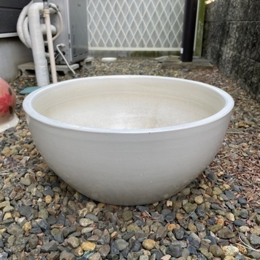 17号　巨大睡蓮鉢　メダカ鉢　金魚鉢