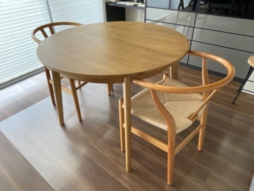 円形エクステンションテーブル＋椅子二脚