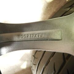 215/45R17 4本ｾｯﾄ OZﾚｰｼﾝｸﾞ 17×7J+55 114.3 5穴 ﾊﾌﾞ径73ﾐﾘ ﾀｲﾔ溝有り