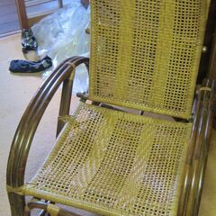 （J-635)　藤椅子(中古･ジャンク）*引取り限定(加古川市　...