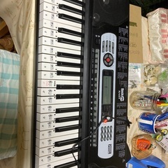 電子ピアノ