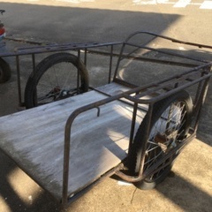 古い大きなリアカー