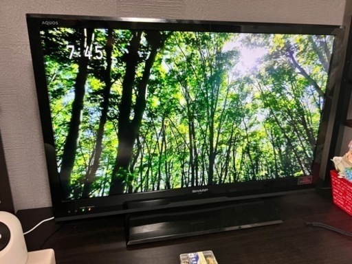 液晶テレビ