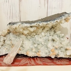 天然石 アポフラィラィトクラスター（魚眼石）