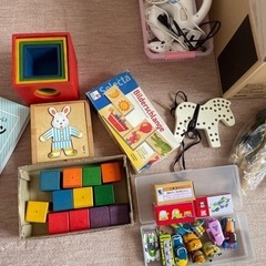 【ネット決済】子ども用おもちゃいろいろ　絵本も出品してます　木製玩具　