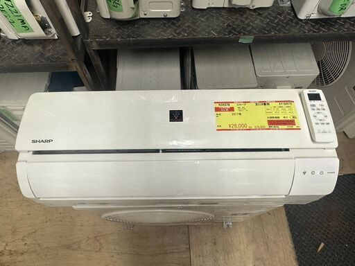K04378　シャープ　中古エアコン　主に8畳用　冷房能力　2.5KW ／ 暖房能力　2.8KW