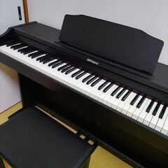 お譲り先決定いたしました。ROLAND　電子ピアノ