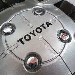 車種不明 トヨタ純正 ホイールキャップ 715745-0011 直径 約38.4cm 4枚 セット　中古 ホイールカバー 苫小牧西店
