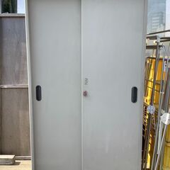 TAKUBO タクボ 物置 収納棚 カギあり スライド扉 屋外用 高さ193センチ 