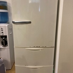 2015年製　アクア　3ドア冷凍冷蔵庫　AQR-271 D(W)