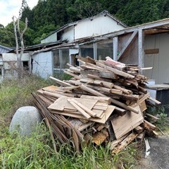 焚き物　薪　無料