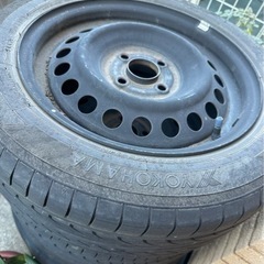 タイヤ　185/60R15 84H