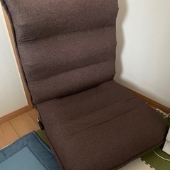 角度変えられる座椅子
