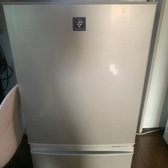 冷蔵庫2013年式　SHARP