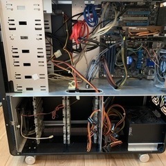 LIAN LIフルタワーケース、CPU、マザーボード、メモリ、グラフィック