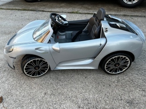 乗用玩具　ポルシェ　電動　バッテリー 乗用玩具 ポルシェ 電動 バッテリー