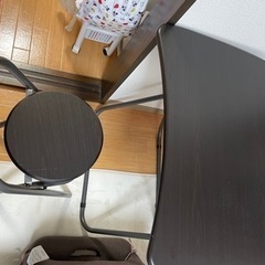 セール⭐️値下げ‼️折りたたみテーブルと椅子