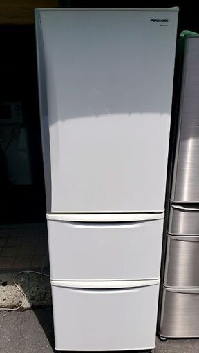 Panasonic3ドア冷蔵庫。2012年！近隣地域輸送費込みで。