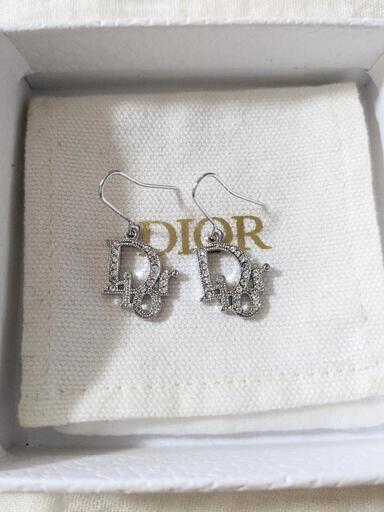 最終価格　ほぼ未使用　Christian Dior　ピアス　Diorロゴ